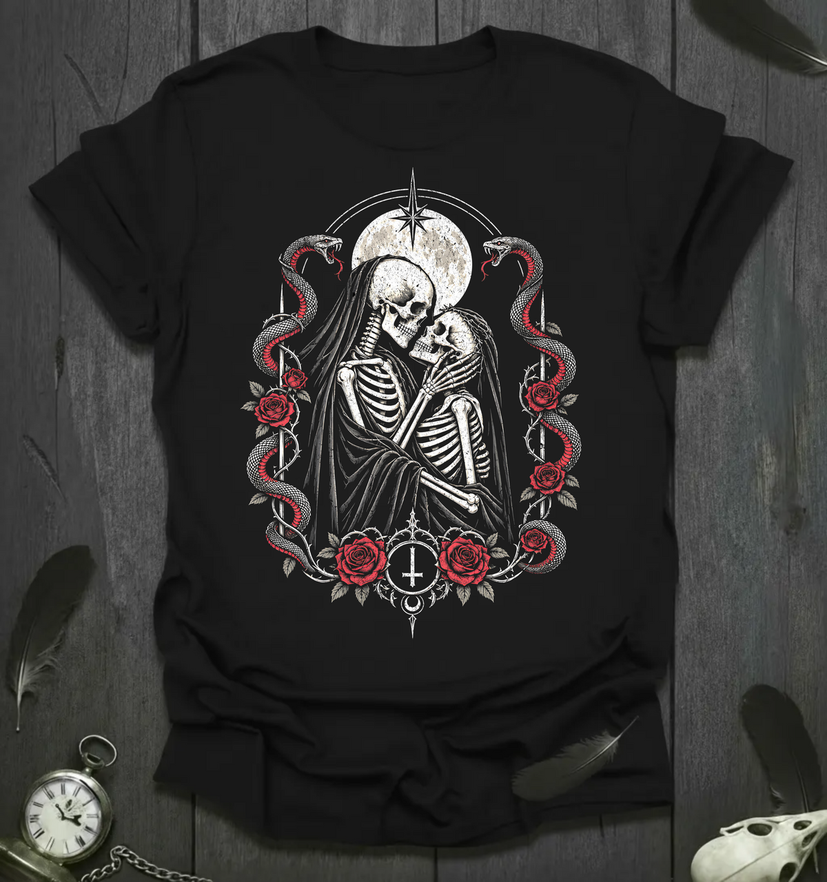 Gothic Skeleton Lovers Kiss T-Shirt